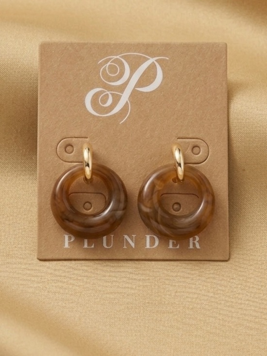 Plunder Jewelry - Plunder Huggies earrings tortoise shell.
Brand new hoops